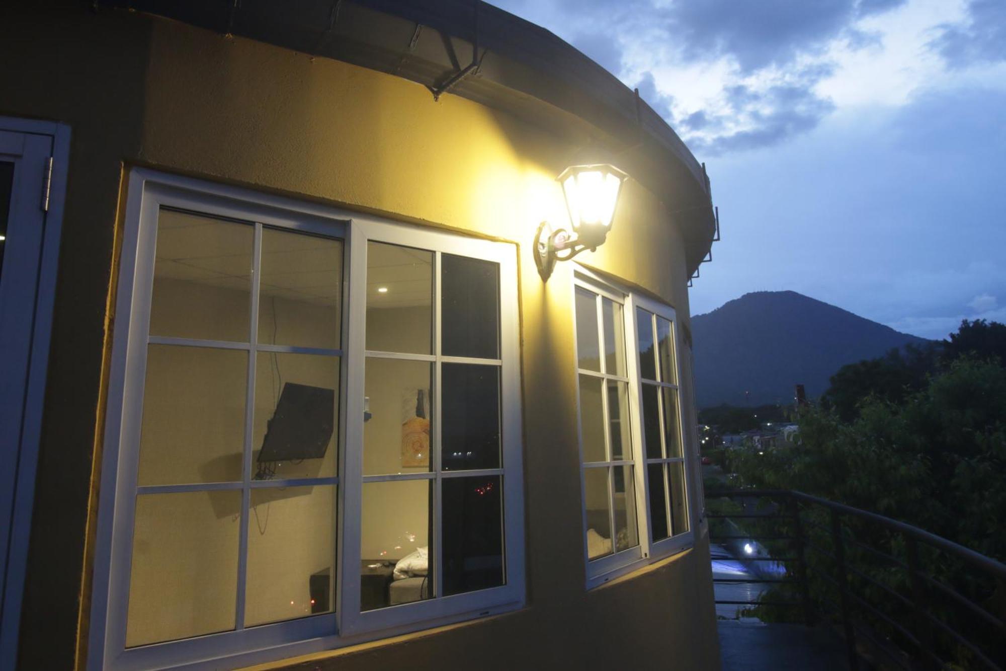 Apto Para Turismo. Moderno Comodo Y Panoramico. San Salvador Exterior photo